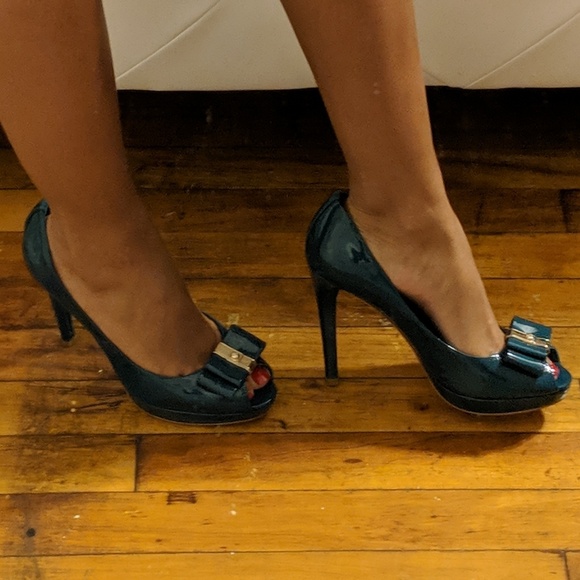 Coach Pumps - Picture 2 of 7